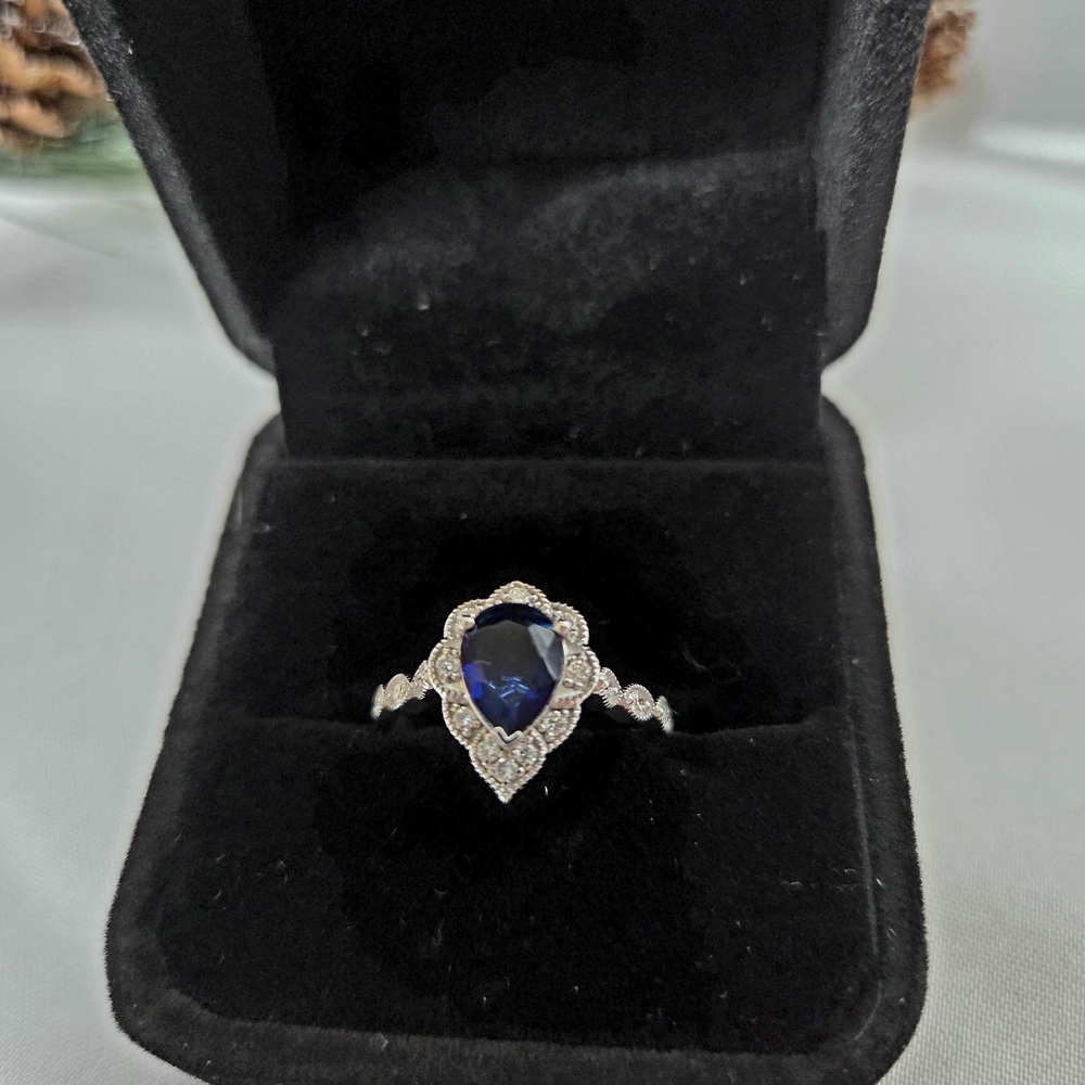 💍 Sapphire Blue Teardrop Ring in a Sterling Silver Setting